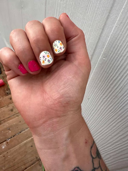 🎨Set mit 12 Nagellackstiften