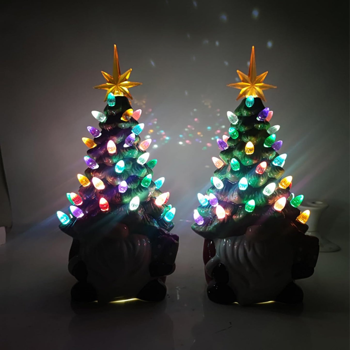DIY-Weihnachtsbaum mit beleuchteten Weihnachtswichteln – das beste Geschenk für die Familie